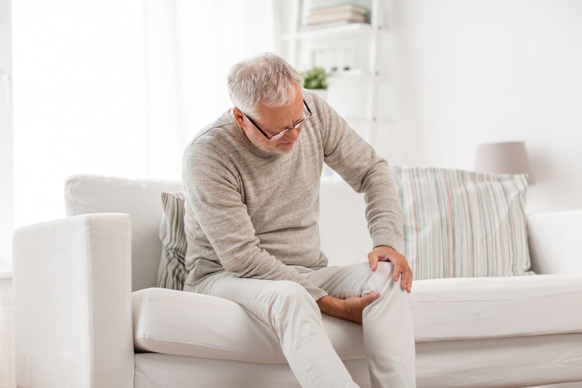 Υγρό στο γόνατο συμπτώματα