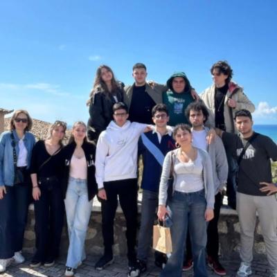 &Epsilon;&kappa;&pi;&alpha;&iota;&delta;&epsilon;&upsilon;&tau;&iota;&kappa;ή &epsilon;&kappa;&delta;&rho;&omicron;&mu;ή &tau;&epsilon;&lambda;&epsilon;&iota;&omicron;&phi;&omicron;ί&tau;&omega;&nu; &sigma;&tau;&eta; &Mu;&epsilon;&sigma;&sigma;&eta;&nu;ί&alpha; (1-5 &Alpha;&pi;&rho;, 2026)