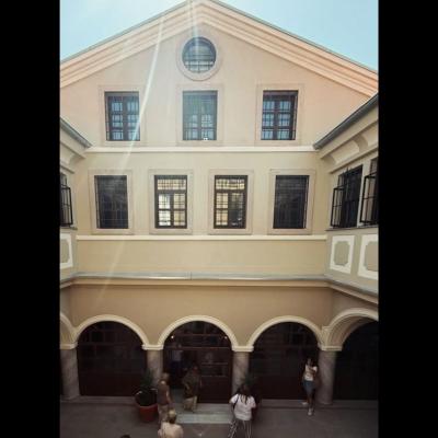 Θεία Λειτουργία στον ριζικώς ανακαινισθέντα Ιερό Ναό της Κοιμήσεως της Θεοτόκου Τενέδου (27 Ιουλ, 2025)